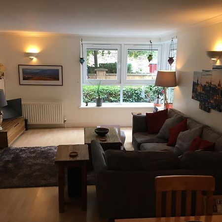 Holyrood Park Apartment Единбург Екстериор снимка