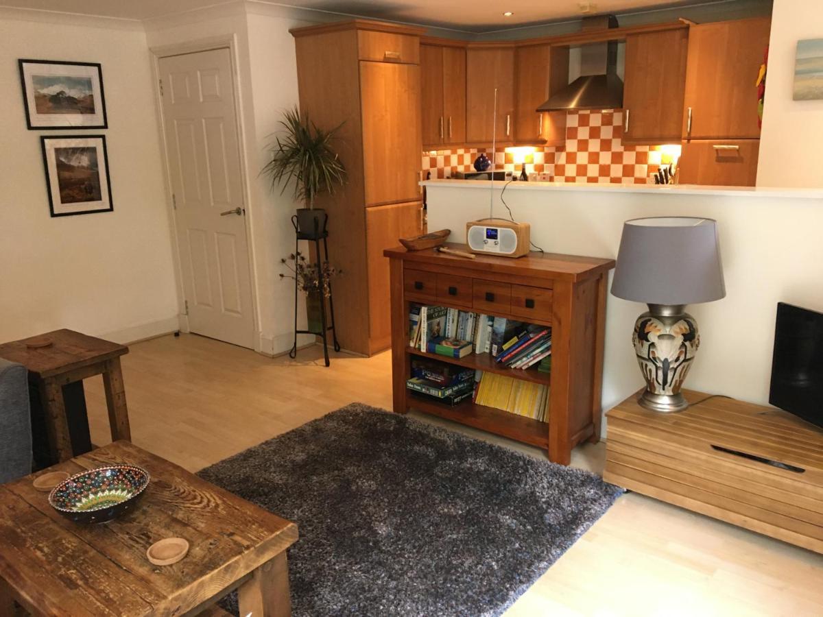 Holyrood Park Apartment Единбург Екстериор снимка