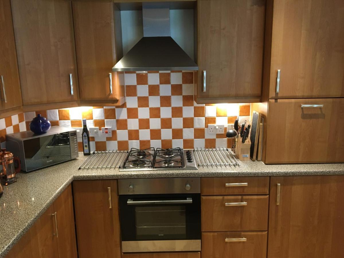 Holyrood Park Apartment Единбург Екстериор снимка