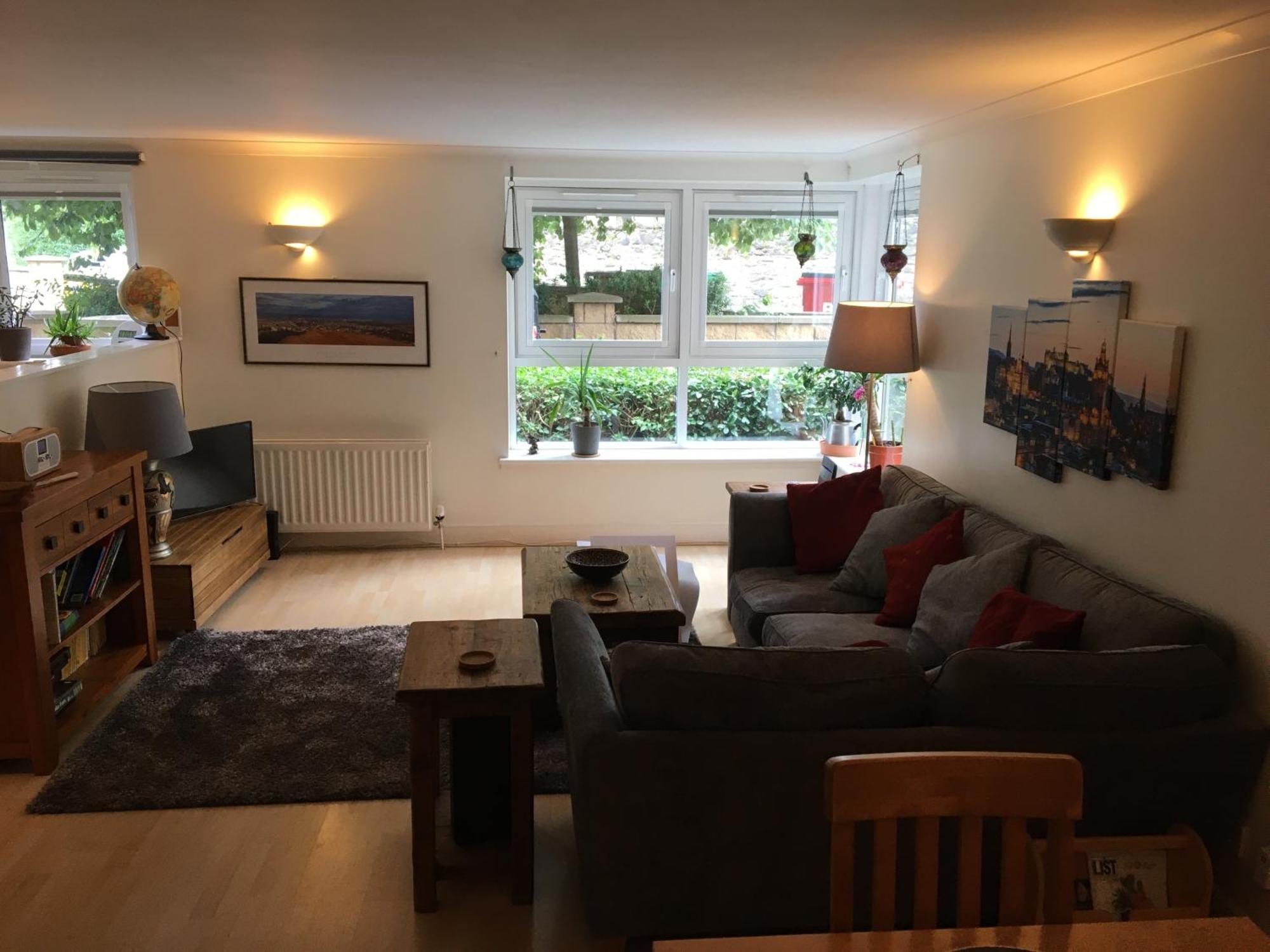 Holyrood Park Apartment Единбург Екстериор снимка